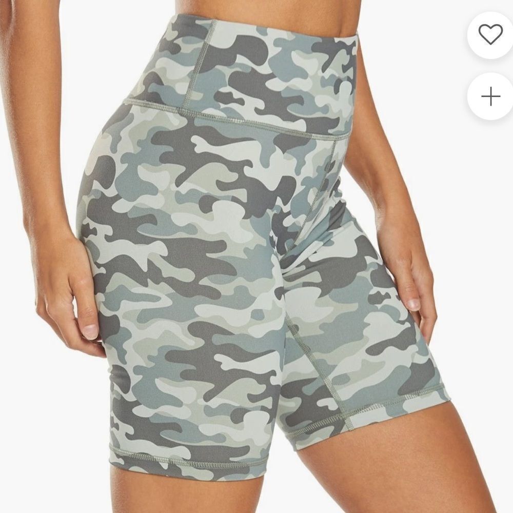 NWT‎ Spiritual Gangster Camo Gangster Biker Shorts